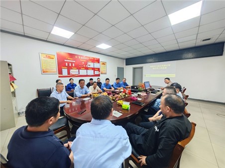 致敬奉獻歲月，溫情送別故人